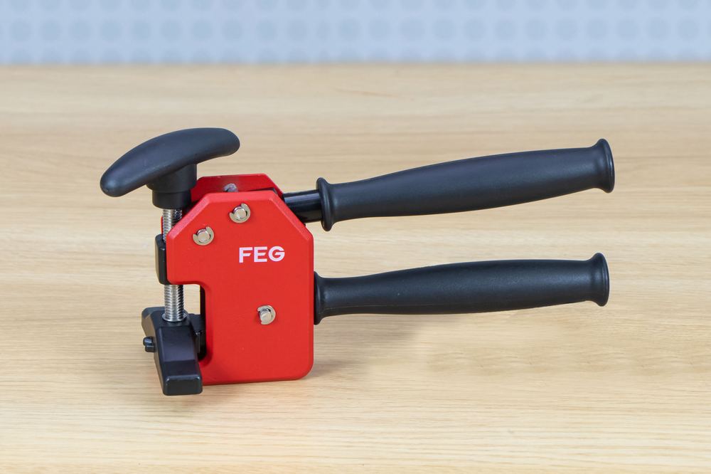 Đầu cắt gạch bàn (có Laze) FEG EG-AC22L