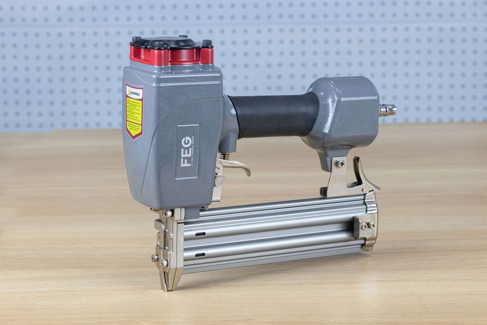 Máy bắn đinh T chạy hơi FEG EG-T50G