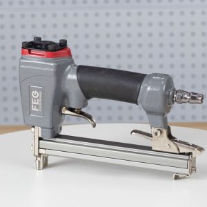 Máy bắn đinh U chạy hơi FEG EG-1013JC